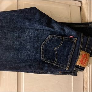 Levi’s Jeans.